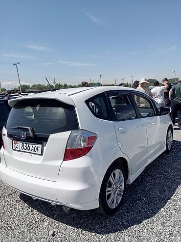 scooter maxi: Honda Fit: 2010 г., 1.5 л, Автомат, Бензин, Хэтчбэк — 4