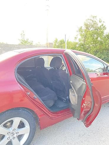 8: Honda Civic: 2007 г., 1.8 л, Автомат, Бензин, Седан — 8