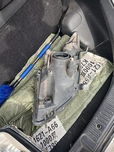 Компрессоры для авто: Передняя левая фара Nissan — 2