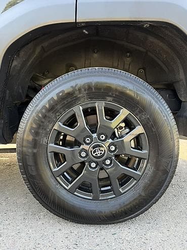 tayota 4 runner: Toyota 4Runner: 2025 г., Бензин, Внедорожник — 5