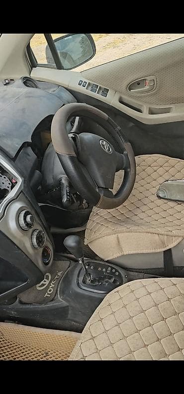 Toyota (правый руль) на разбор по запчастям - Кузов хэтчбек, 5 дверей — 4