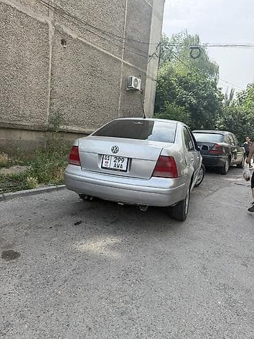 Volkswagen Bora: 2001 г., Седан — 3
