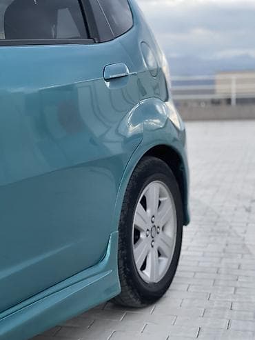 tayota vitz: Honda Fit: 2011 г., 1.5 л, Автомат, Бензин, Хэтчбэк — 9