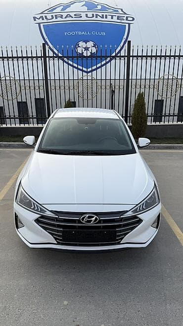 Hyundai Elantra: 2019 г., 1.6 л, Автомат, Бензин, Седан