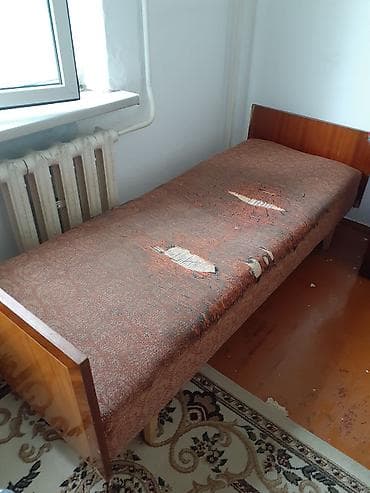 времени: Отдам даром! 2 штуки Односпальные кровати советского типа с — 1