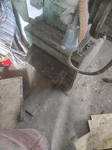 Дробилка дробит все есть 2 ситаНаходится в Киршелке