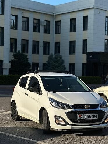 Chevrolet Spark: 2018 г., 1 л, Вариатор, Бензин, Хэтчбэк — 2