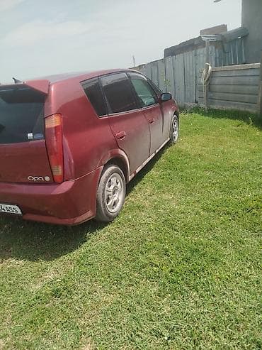 лабо 2004: Toyota Opa: 2001 г., Универсал — 2