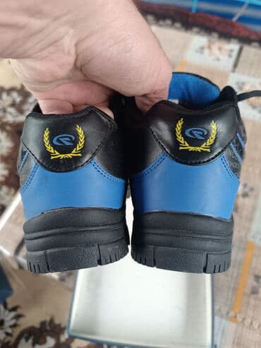 Мырзалардын бут кийими: Красовки кожанные. В отличном состоянии👍 Одевали пару раз. Утеплённые — 3