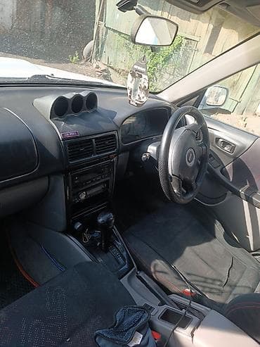 eveasy машина: Subaru Forester: 2000 г., 2 л, Универсал — 5