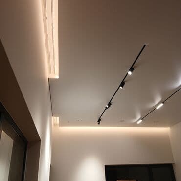 наклейка на стену: Натяжной потолок Матовое, Глянцевое, 3D потолки Бесплатная консультация, Бесплатный замер, Гарантия — 8