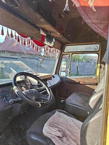 поддон мерседес: Легкий грузовик, Mercedes-Benz, Стандарт — 7