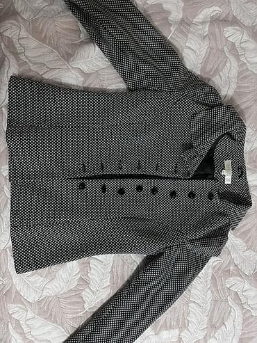 Желеттер, жеңсиз күрмөлөр: Пиджак, Денеге кыналып турган модель, Made in KG, XL — 1