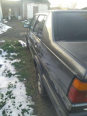 Volkswagen: Volkswagen Jetta: 1991 г., 1.8 л, Механика, Бензин, Седан — 4