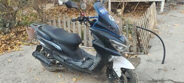 скутер трехколесный двухместный: Макси-скутер 150 куб. см, Бензин, Б/у — 2