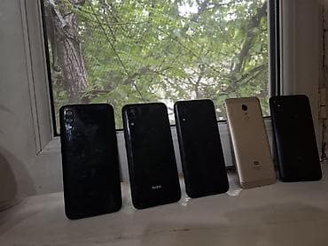 32: Redmi, Redmi 7, Б/у, 32 ГБ, цвет - Черный, 2 SIM — 3
