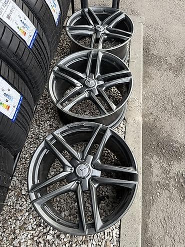 Диски: Литые Диски R 20 AMG, Комплект, отверстий - 5, Б/у — 1