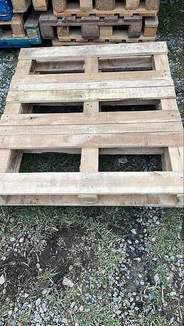 Продаю поддоны, размер 100/120 крепкие есть количество. В наличии — 4