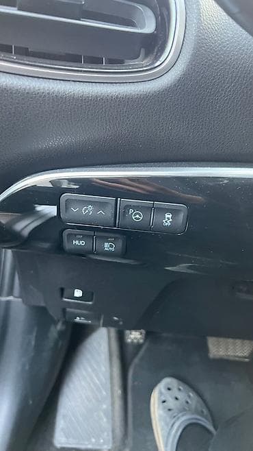 prius prime: Toyota Prius: 2018 г., 1.8 л, Гибрид, Лифтбек — 6