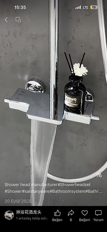 Смеситель для душа с изливом-водопадом - Настенная модель с