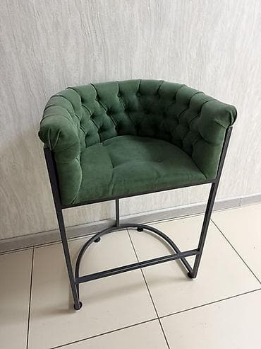 Барные стулья: Барный стул, Б/у, Железо — 1