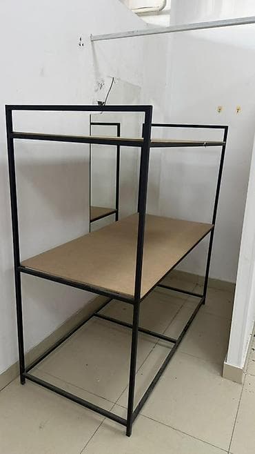 ящик пласмасовый: Стеллаж Для одежды, Лофт, 150 см * 40 см * 50 см, 
Б/у — 3