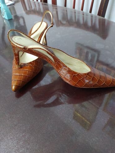 туфли беж цвет: Продаю,одевала пару раз,в отличном состоянии, размер 38-39 — 2
