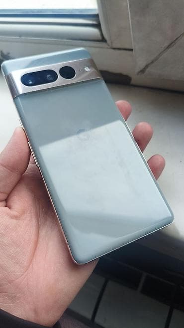 Google Pixel 7 Pro, Б/у, 128 ГБ, цвет - Зеленый, 1 SIM