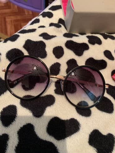 Фирменные очки, солнцезащитные, отличного качества