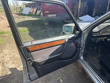 шторки мерседес: Mercedes-Benz W124: 1993 г., Ручные, Бензин, Седан — 5