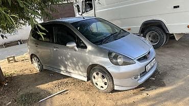 byd one up: Honda Fit: 2002 г., 1.3 л, Вариатор, Бензин, Хэтчбэк — 2