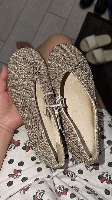 Женская обувь: Туфли, 35, Zara, Новый, цвет - Золотой — 1