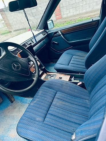 500 мерс: Mercedes-Benz W124: 1990 г., 2.3 л, Автомат, Бензин, Седан — 6