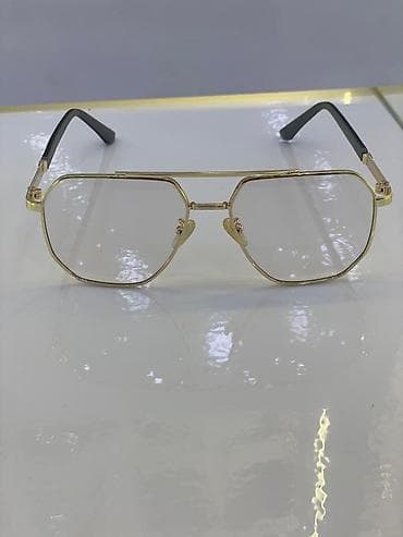 Очки с тонкой металлической оправой - Форма: геометрическая (мягкий