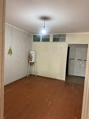 квартиры в бишкекк: 2 комнаты, 35 м², 1 этаж, Косметический ремонт — 3