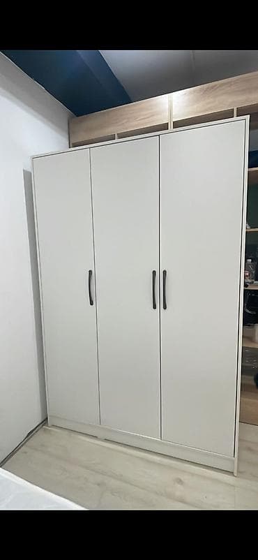 Комнатные растения: Шкаф для одежды, Новый, Угловой, ЛДСП — 1