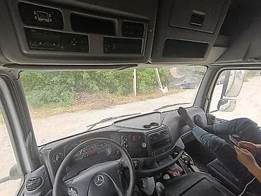 mini refrigerator: Грузовик, Mercedes-Benz, Дубль, 7 т — 1