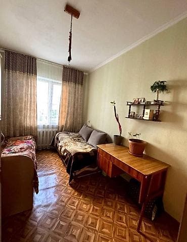 3 комнаты, 65 м², 106 серия, 2 этаж, Старый ремонт
