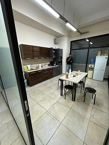 mega hous: Аптека, 581 м², 8+, С оборудованием,1 линия — 3