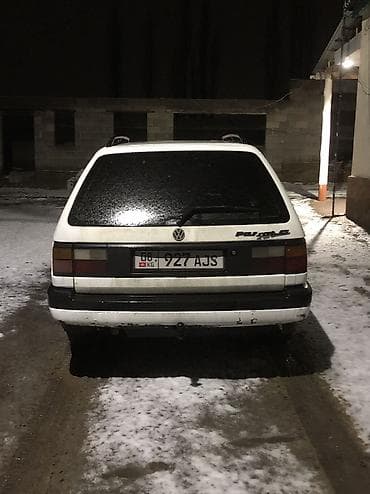 авто генераторы: Volkswagen Passat: 1993 г., 1.8 л, Механика, Бензин — 4