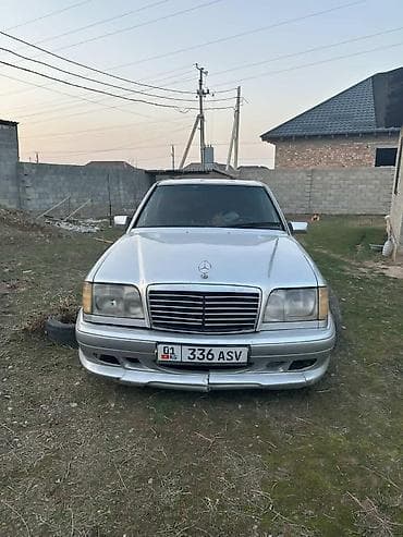 Mercedes-Benz W124: 1993 г., 3.2 л, Механика, Бензин, Седан