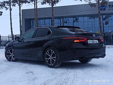 forester 2009: Toyota Camry: 2017 г., 2.5 л, Автомат, Бензин, Седан — 5