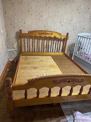 Вешалки: Кровать 180*200
Без матраса
5000 с 

Самовывоз Асанбай 35 дом — 2