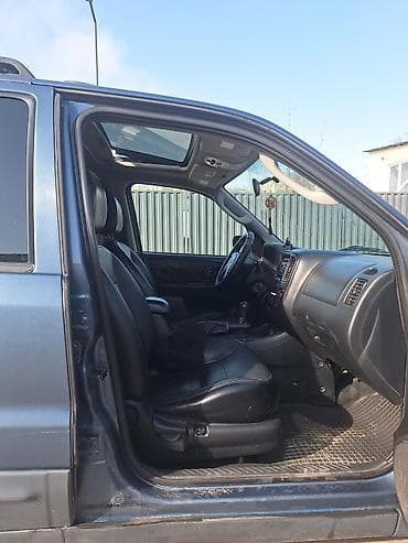 mazda 929: Ford Maverick: 2004 г., 2.3 л, Механика, Бензин, Кроссовер — 4