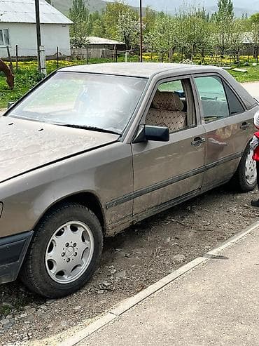 электромобиль желмаян: Mercedes-Benz W124: 1989 г., 2.3 л, Кол менен иштөөчү, Дизель, Седан — 2