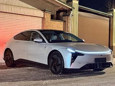 жушили 07: Geely Monjaro: 2024 г., 2 л, Автомат, Электромобиль, Лифтбек — 2