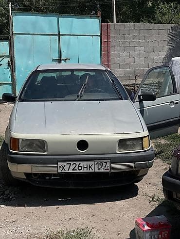 vaz 2109: Volkswagen Passat: 1992 г., Седан — 1