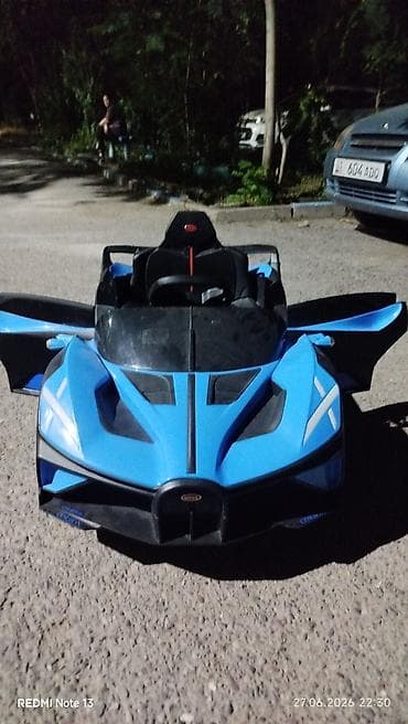 купить детские машины: Детский электромобиль-суперкар (стиль Bugatti), синий.б/у - Кузов — 4