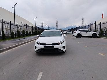Kia K3: 2021 г., 1.6 л, Вариатор, Бензин, Седан