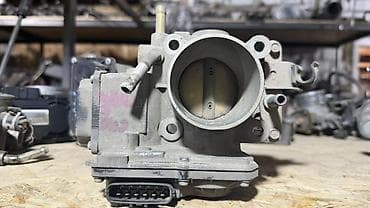 Дроссельная заслонка Toyota